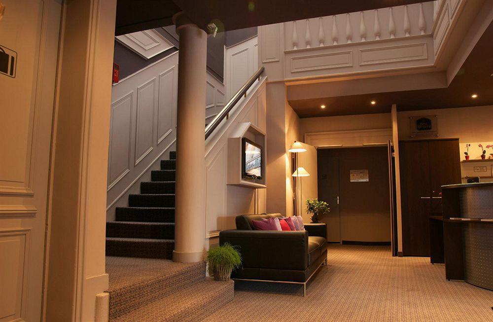 ניורט Best Western Hotel De La Breche מראה פנימי תמונה
